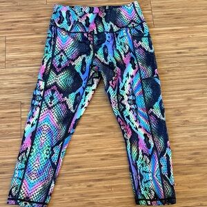 Colorful Snake Print Women's Capris